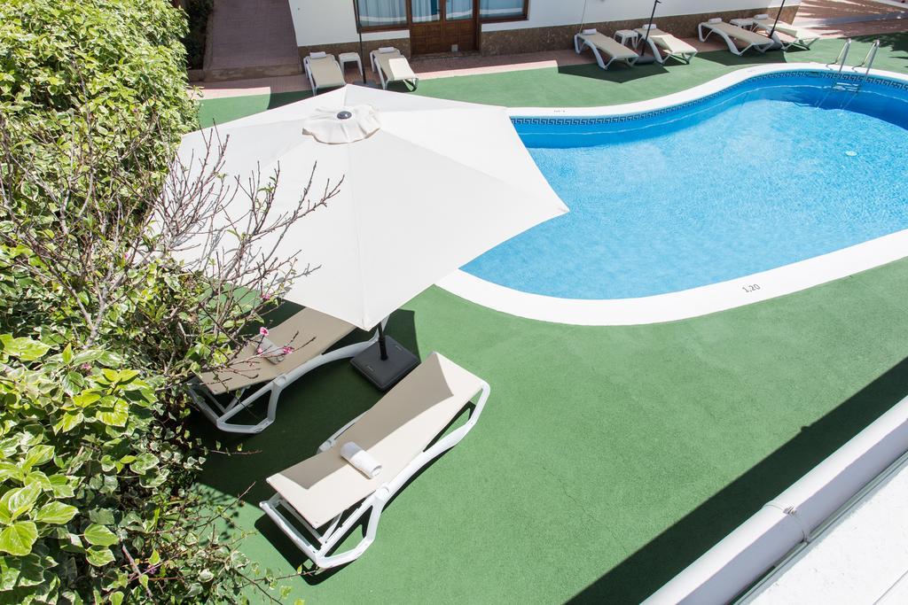 Apartamentos Sofia Es Cana Kültér fotó