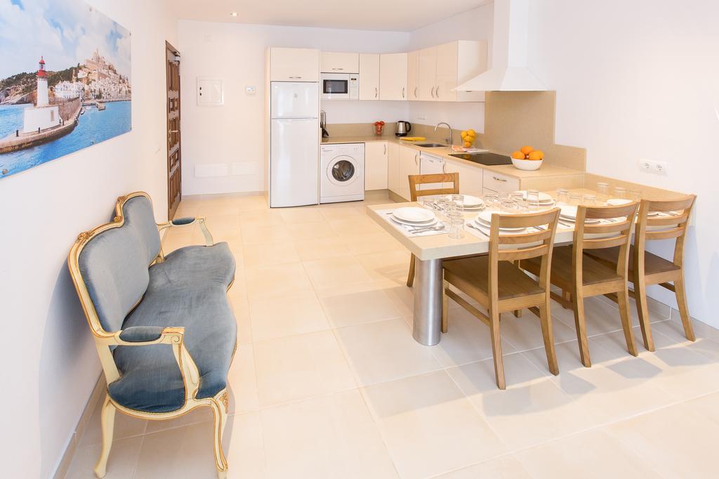 Apartamentos Sofia Es Cana Kültér fotó