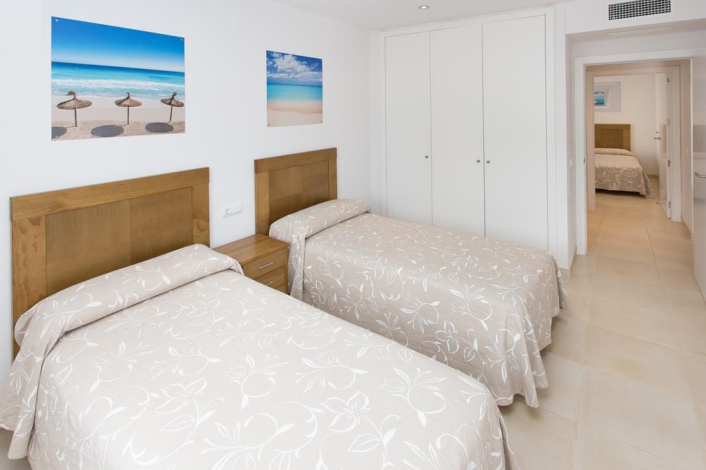 Apartamentos Sofia Es Cana Kültér fotó
