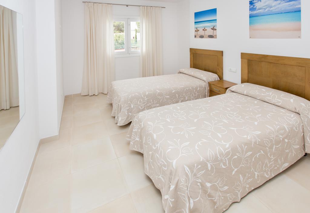 Apartamentos Sofia Es Cana Kültér fotó