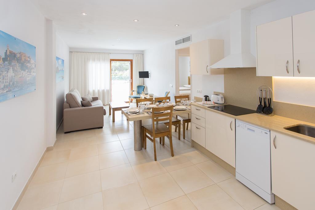 Apartamentos Sofia Es Cana Kültér fotó