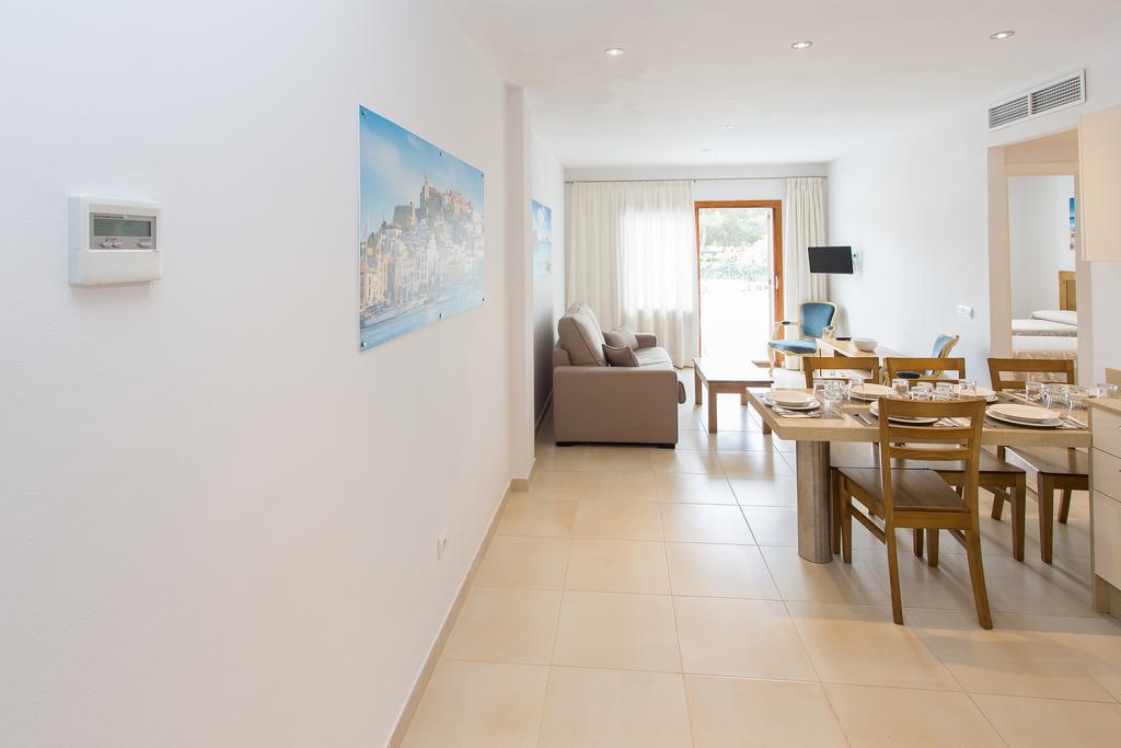 Apartamentos Sofia Es Cana Kültér fotó